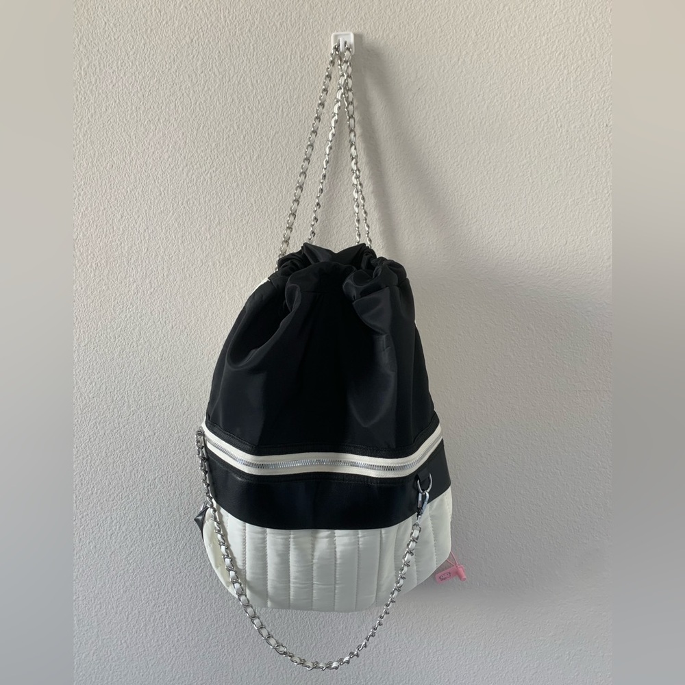 NWT Quilted Leathe BiColor Drawstring Chain Strap Shoulder Bag
